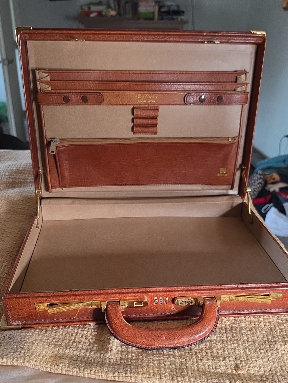 AWESOME VINTAGE PRESTO Leather Brown Men's Briefcase -  Professional Carry